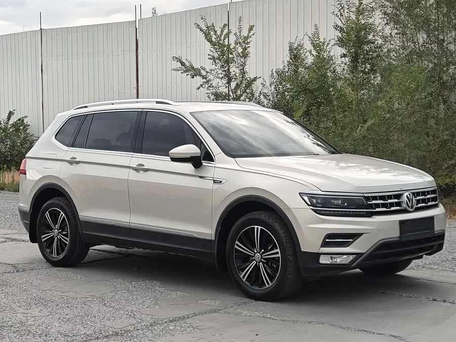 Volkswagen Tiguan L