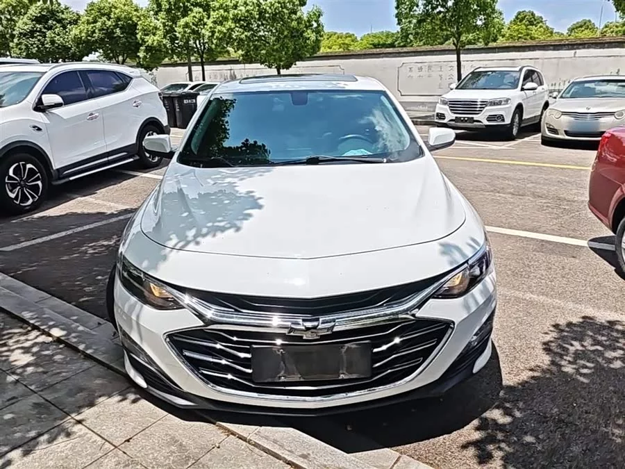 Chevrolet Malibu XL