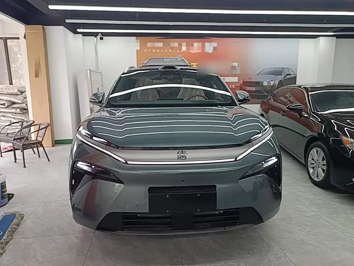 BYD Tang L