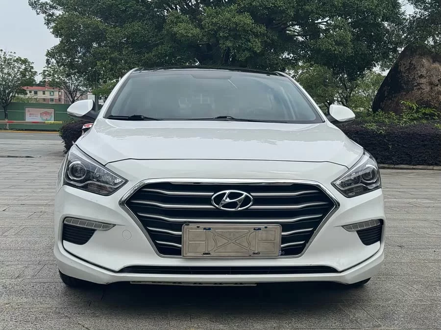 Hyundai Mistra