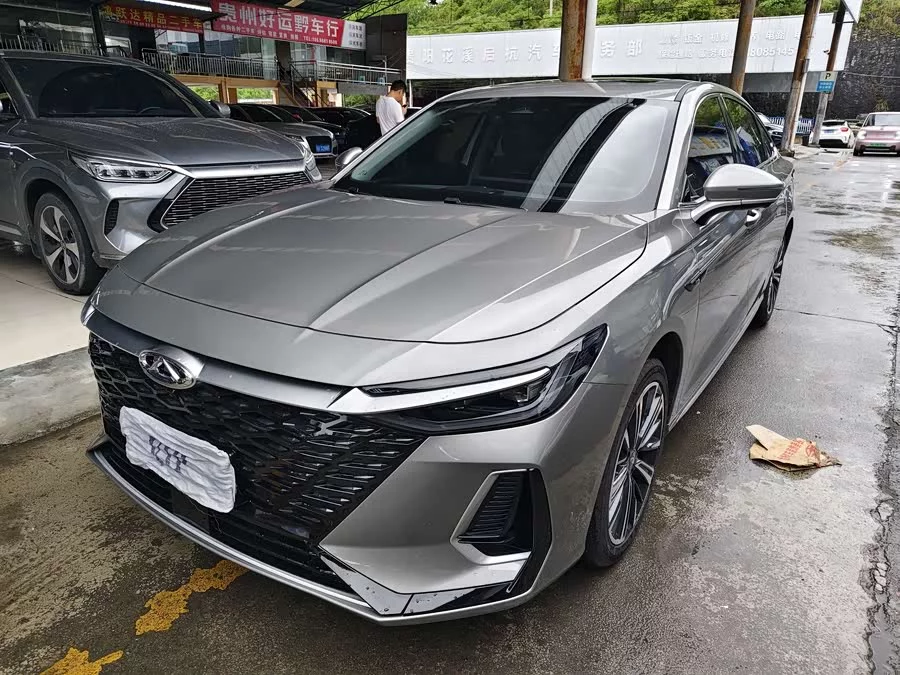 Chery Arrizo 8