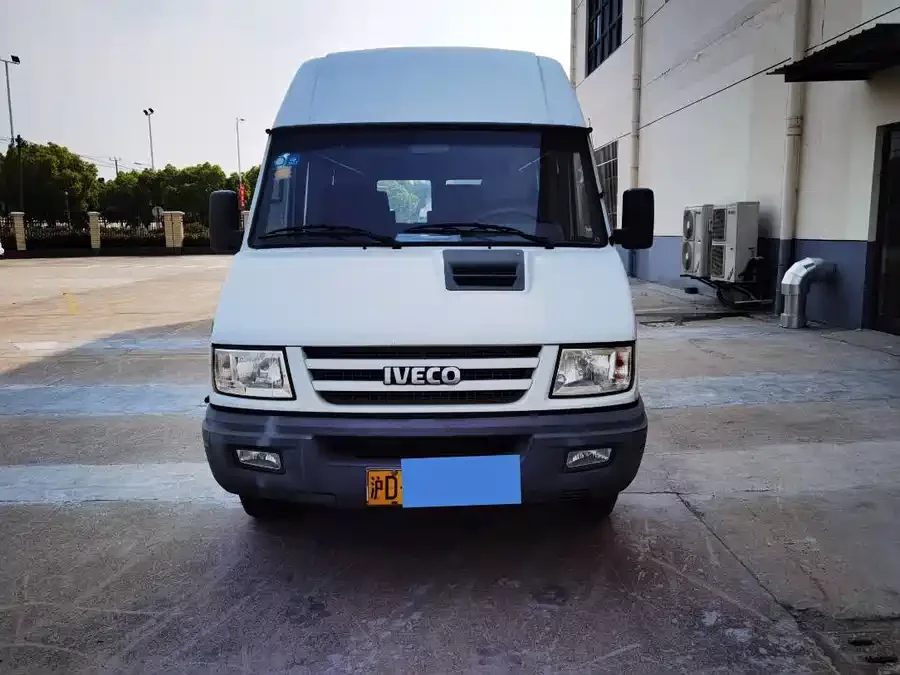 Iveco proud