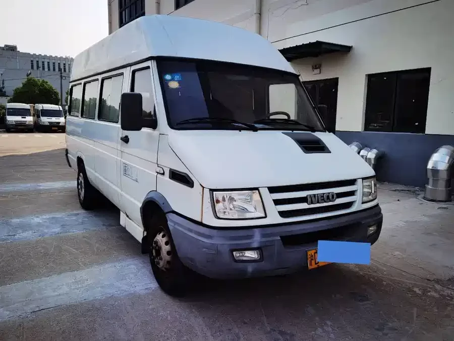 Iveco proud