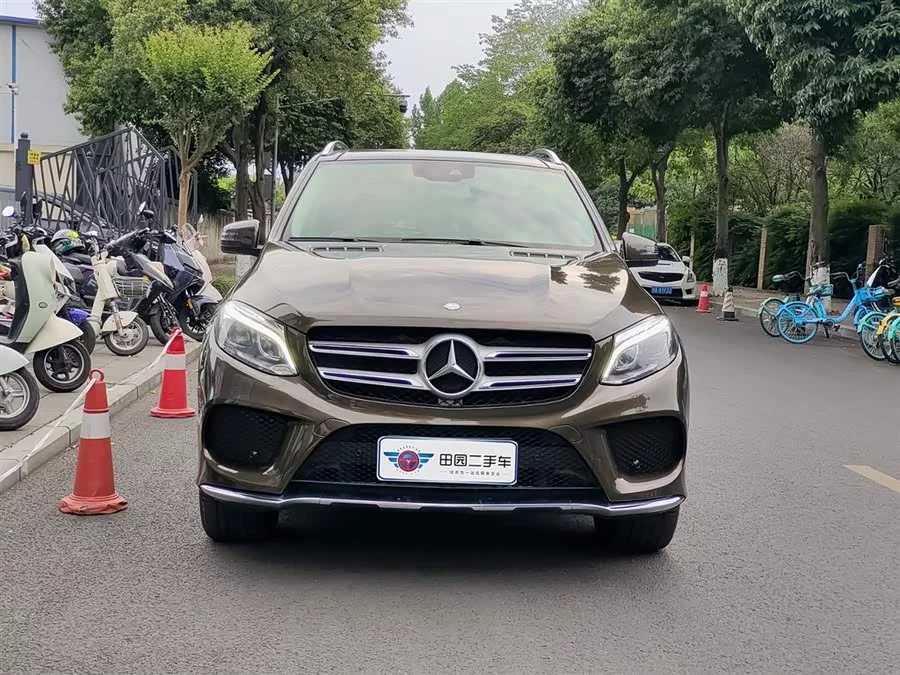 Mercedes Benz GLE (Imported)