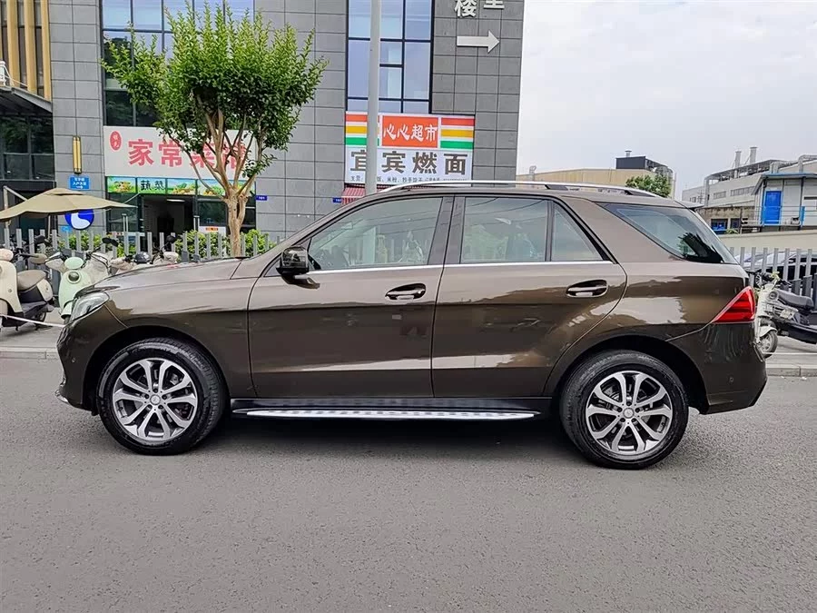 Mercedes Benz GLE (Imported)