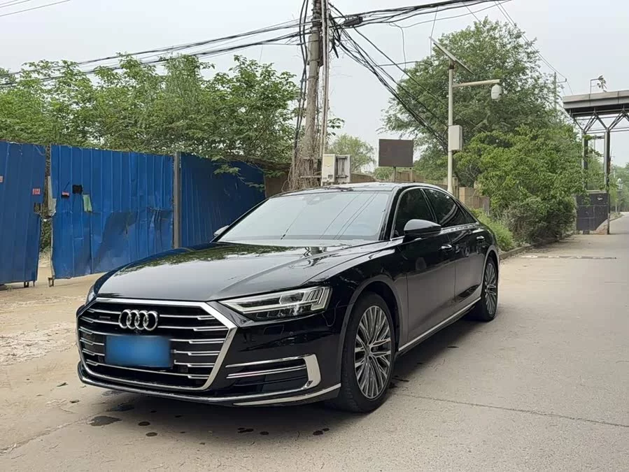 Audi A8