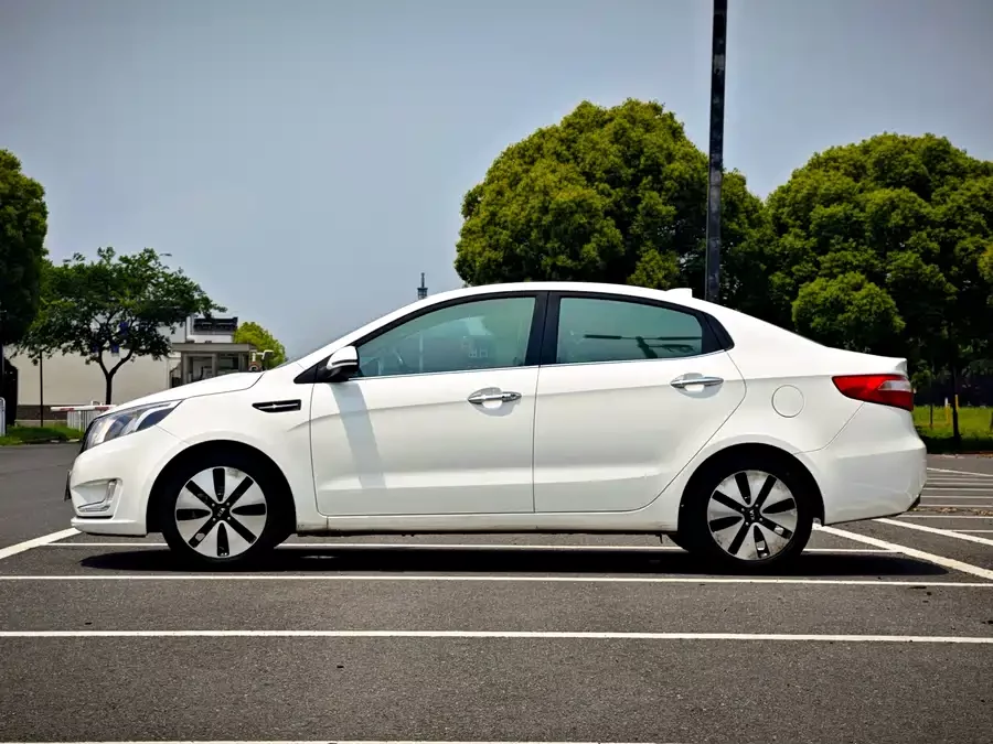 Kia K2
