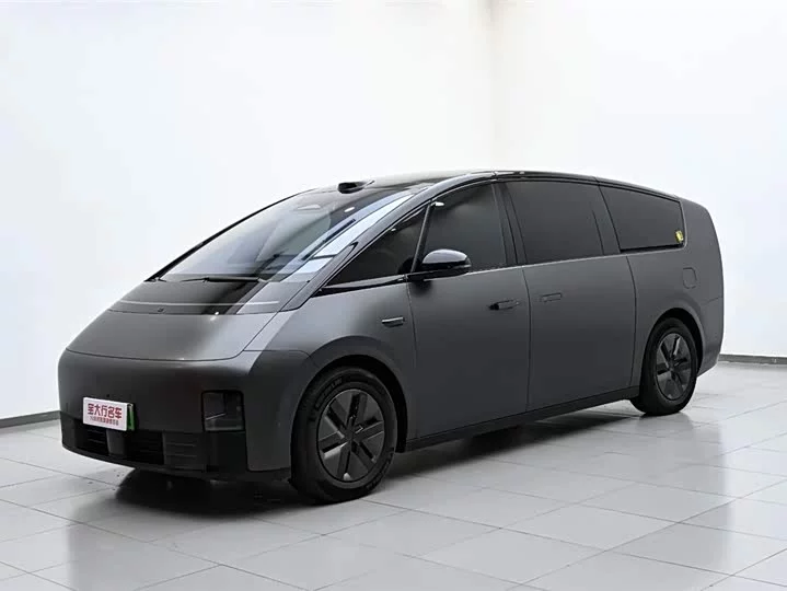 Li Ideal MEGA