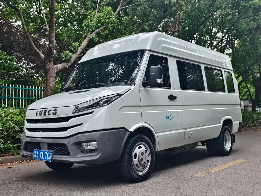 Iveco proud
