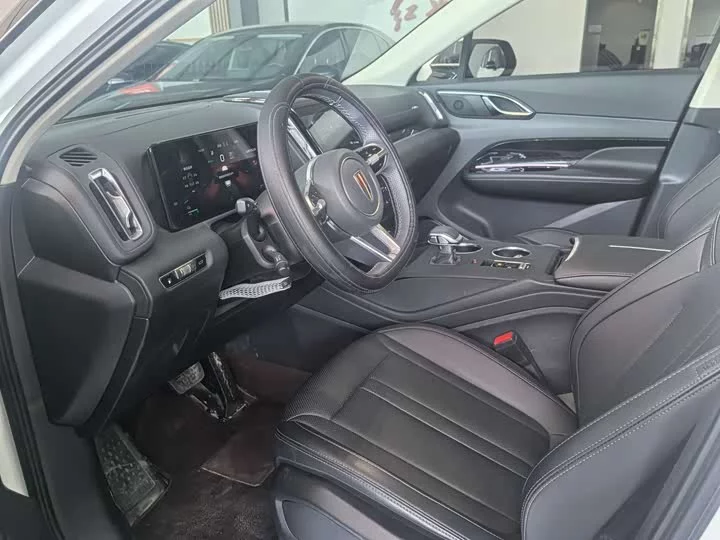 Hongqi HS3 PHEV