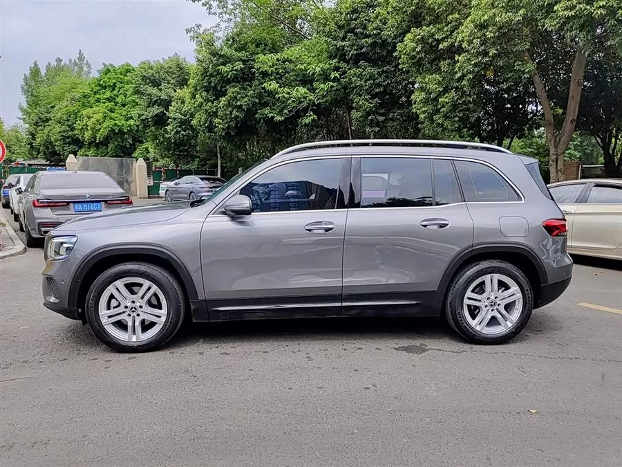 Mercedes Benz GLB