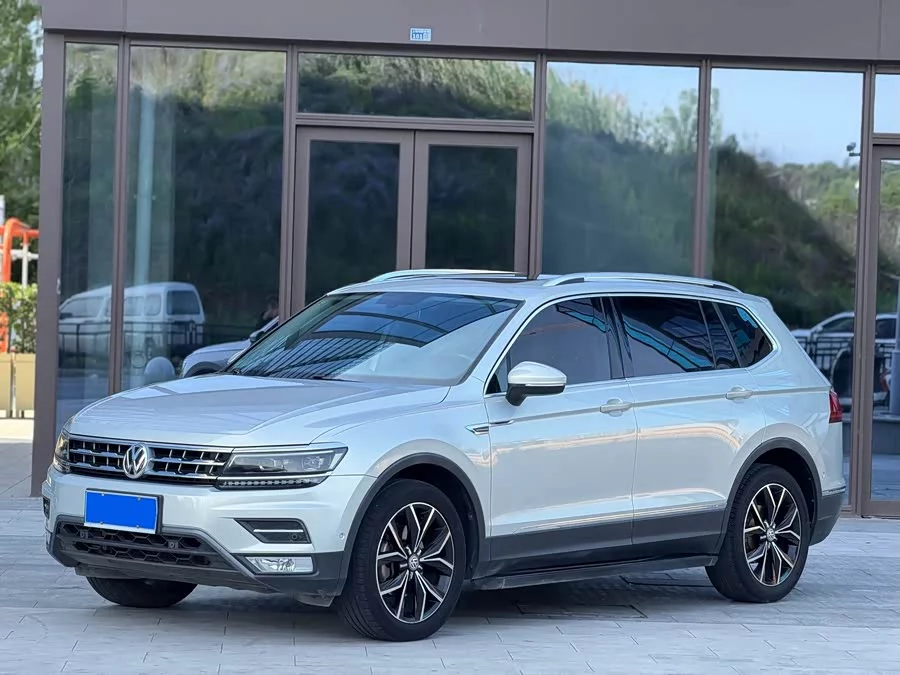 Volkswagen Tiguan L