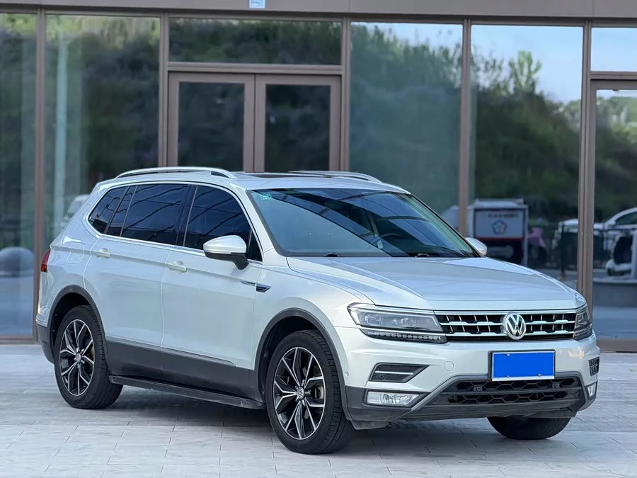 Volkswagen Tiguan L