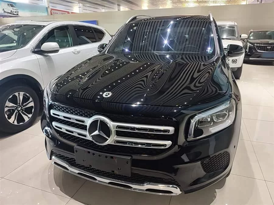 Mercedes Benz GLB