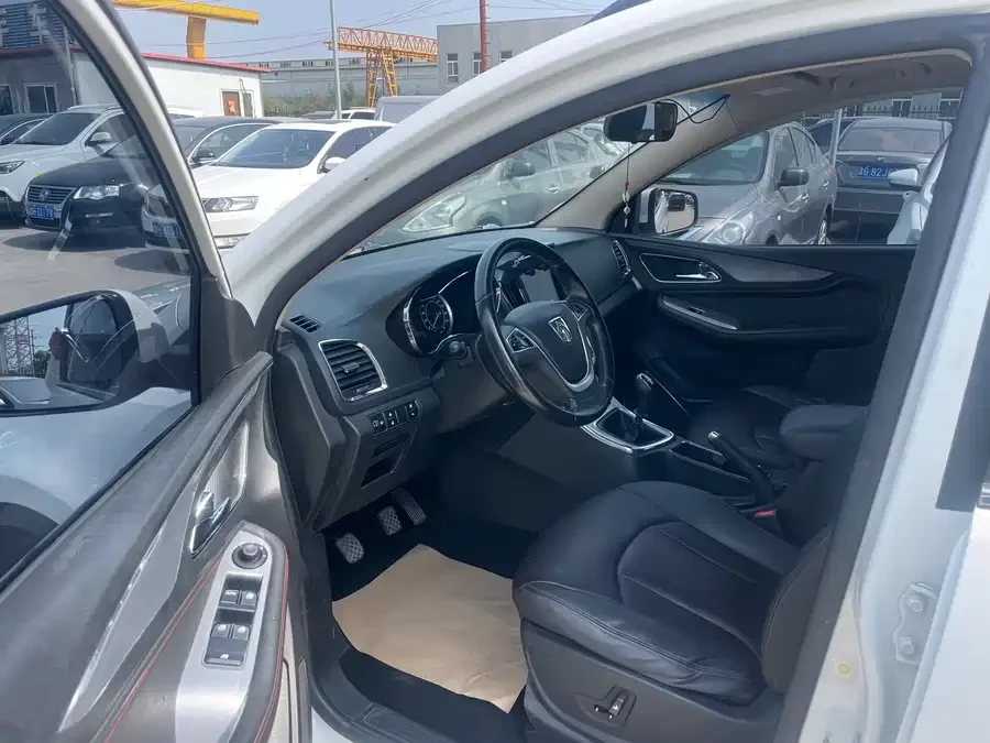 Baojun 560