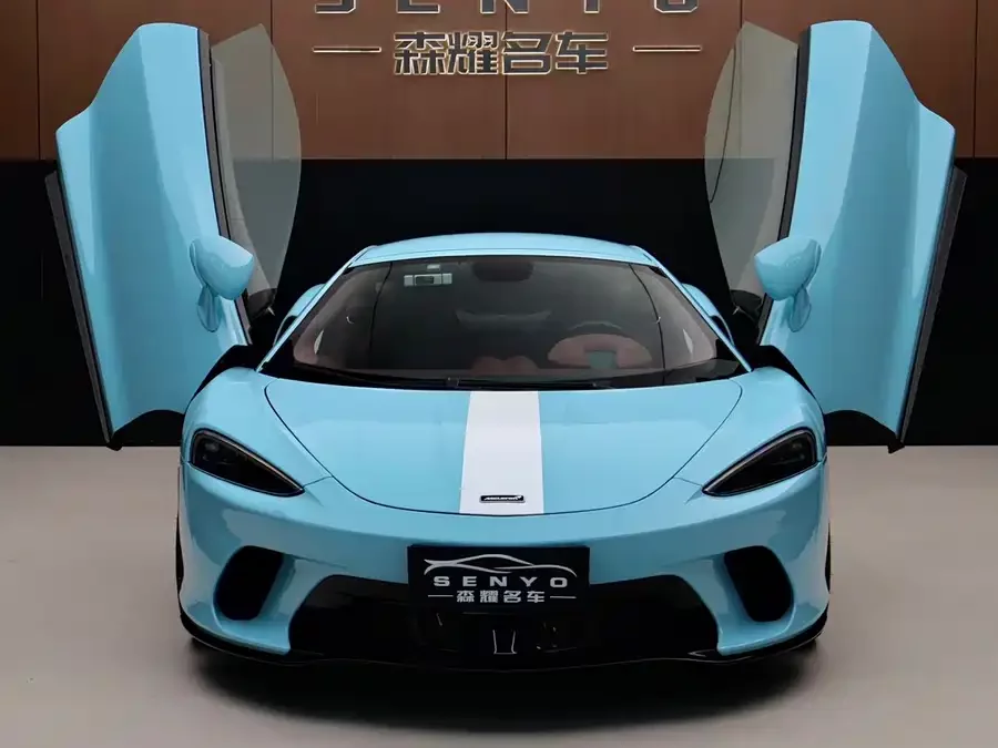 McLaren GT