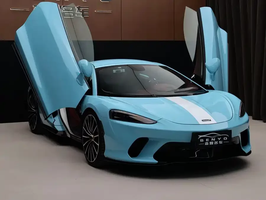 McLaren GT