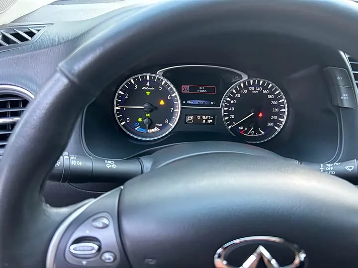 Infiniti QX60