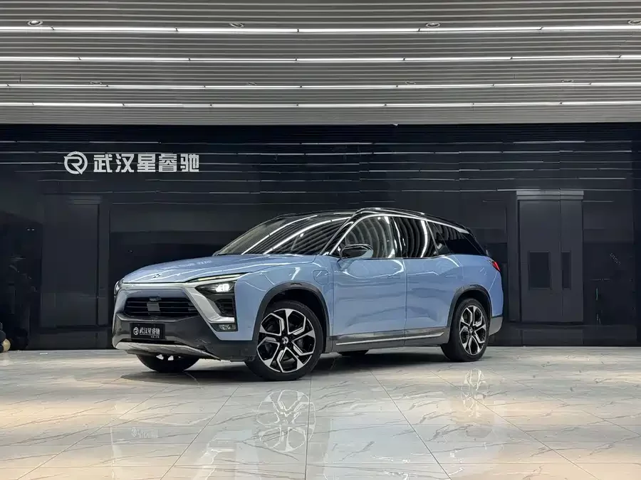NIO ES8