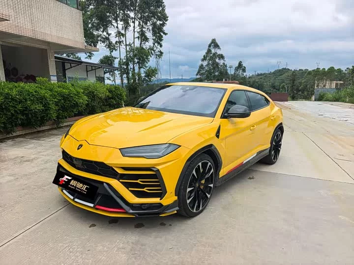 Lamborghini Urus