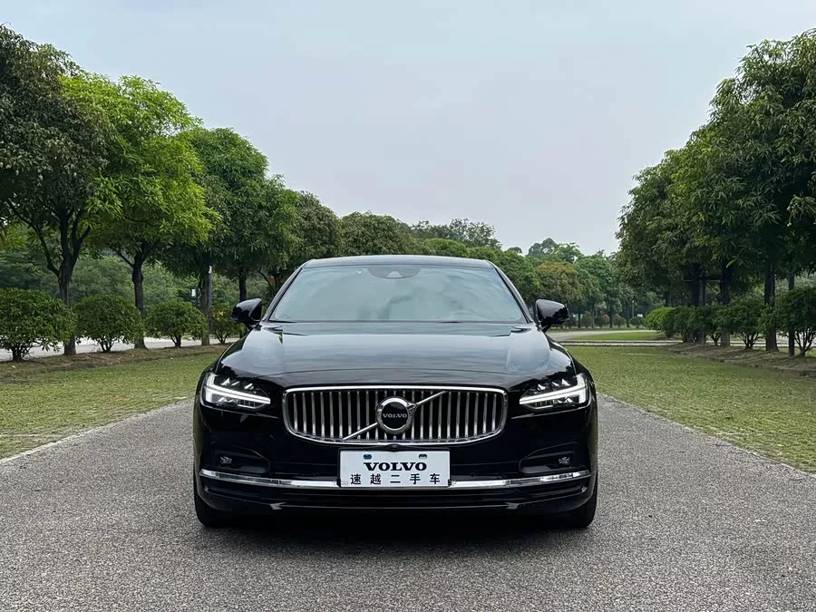 Volvo S90
