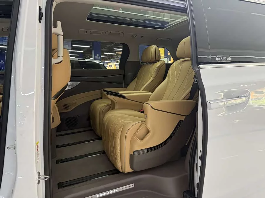 BYD D9