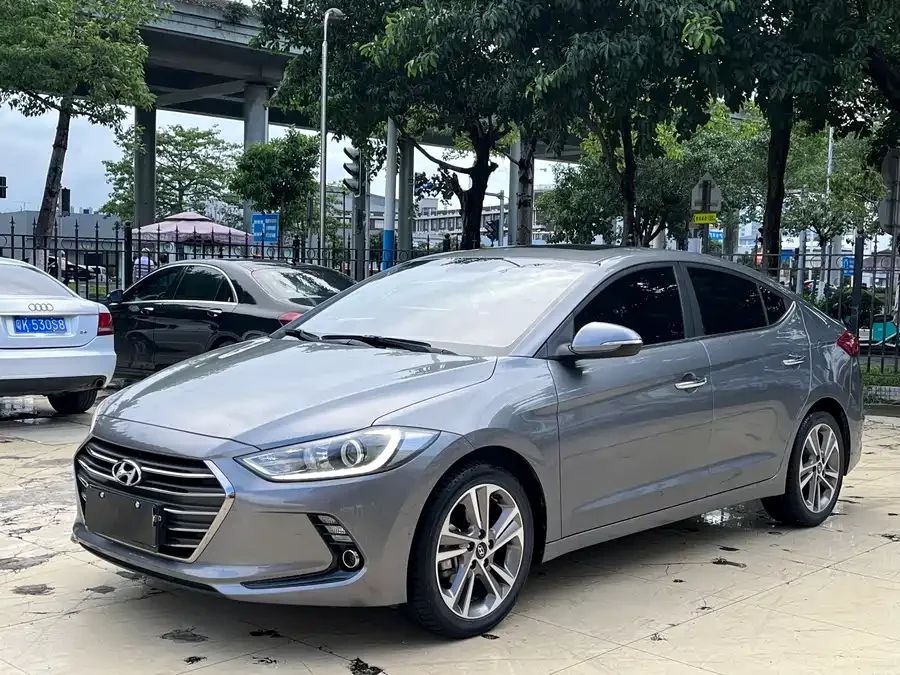 Hyundai elantra