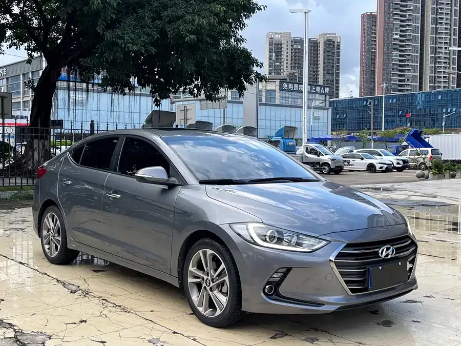 Hyundai elantra