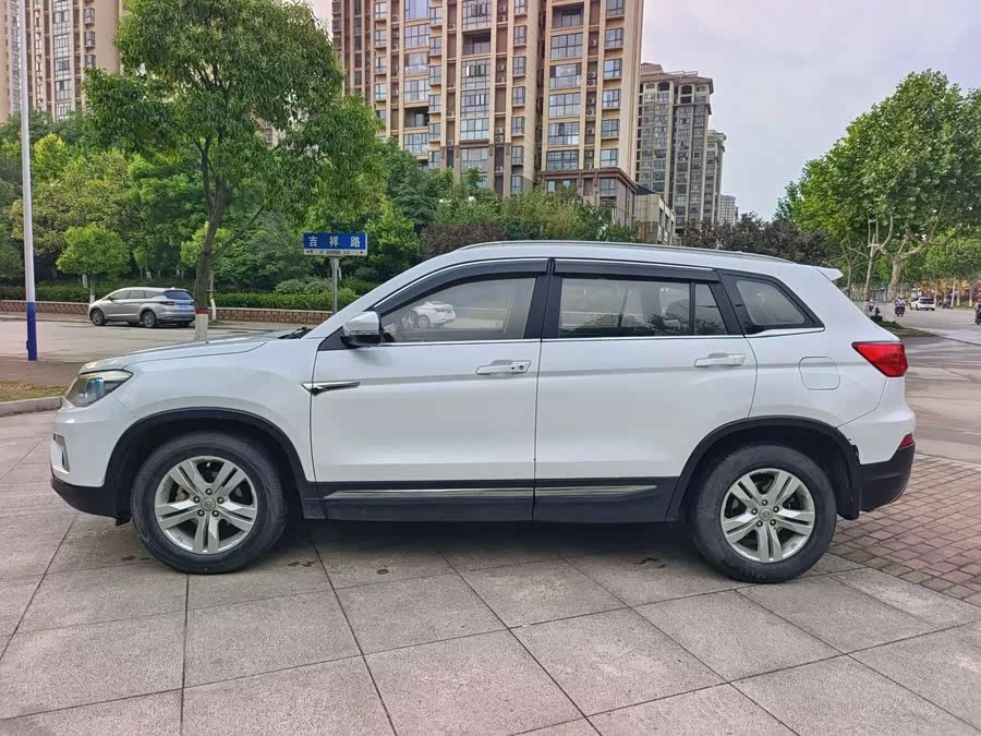 Changan CS75