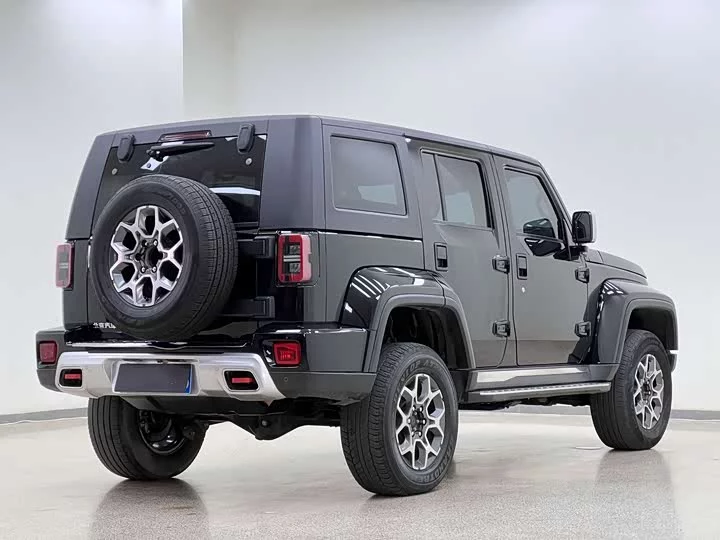 BAIC BJ40