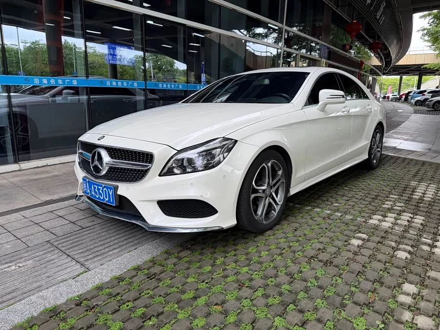 Mercedes Benz CLS