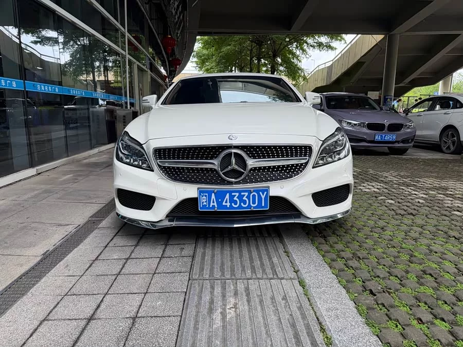 Mercedes Benz CLS