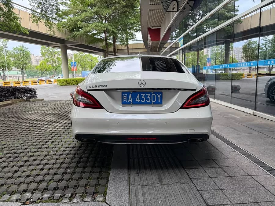 Mercedes Benz CLS
