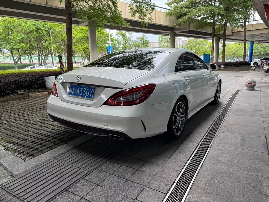 Mercedes Benz CLS