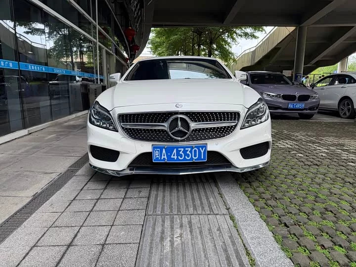 Mercedes-Benz CLS