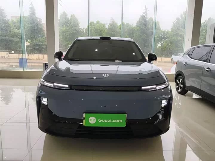 Leapmotor B10