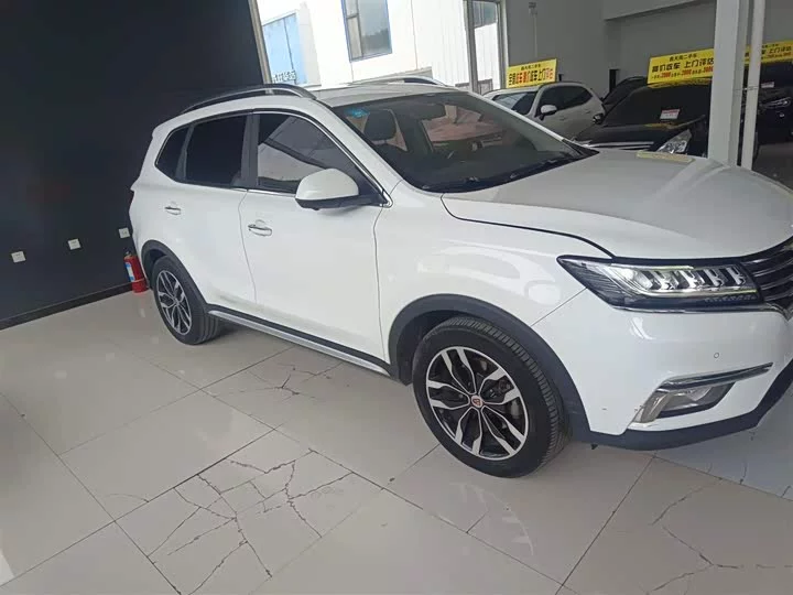 Roewe RX5