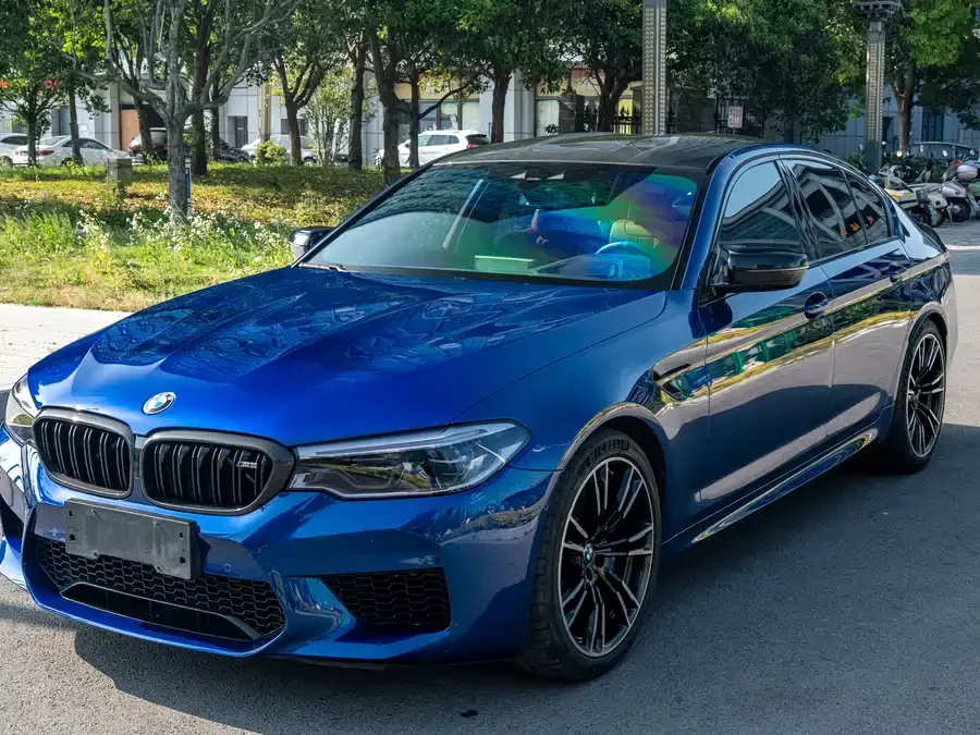 BMW M5