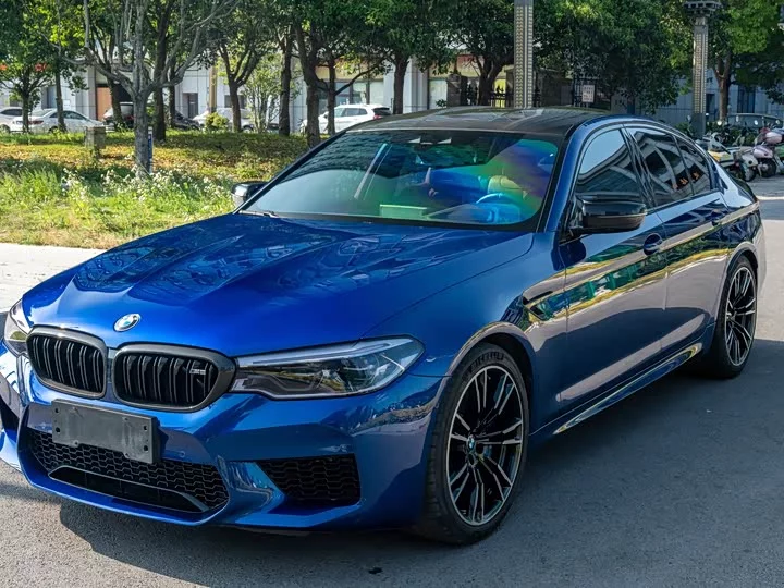 BMW M5