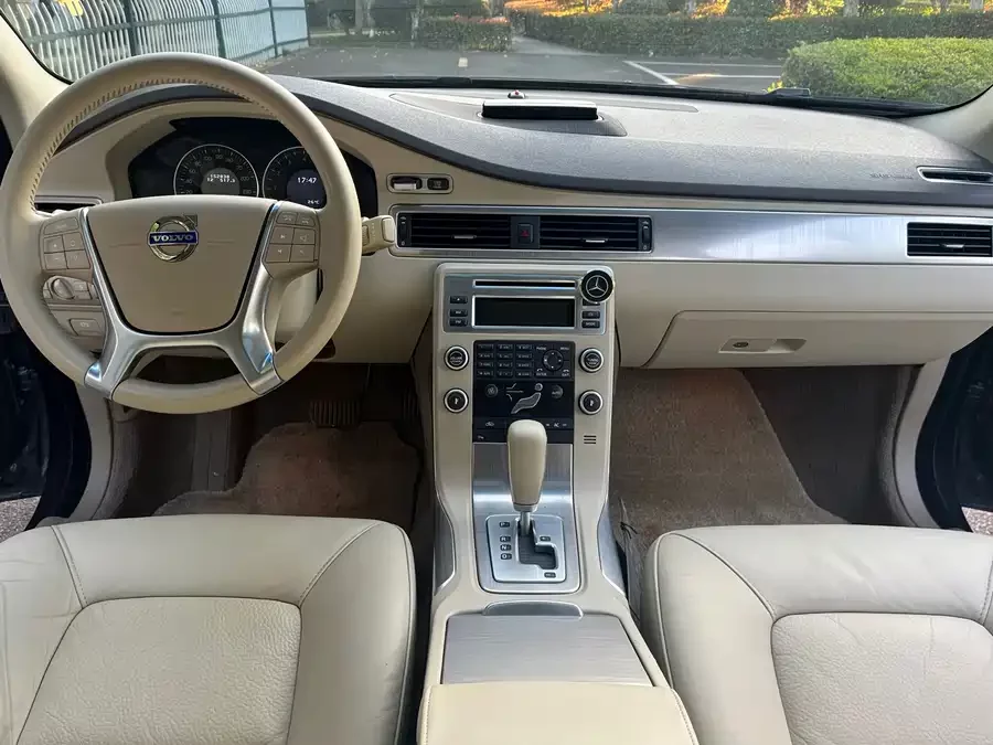 Volvo S80L