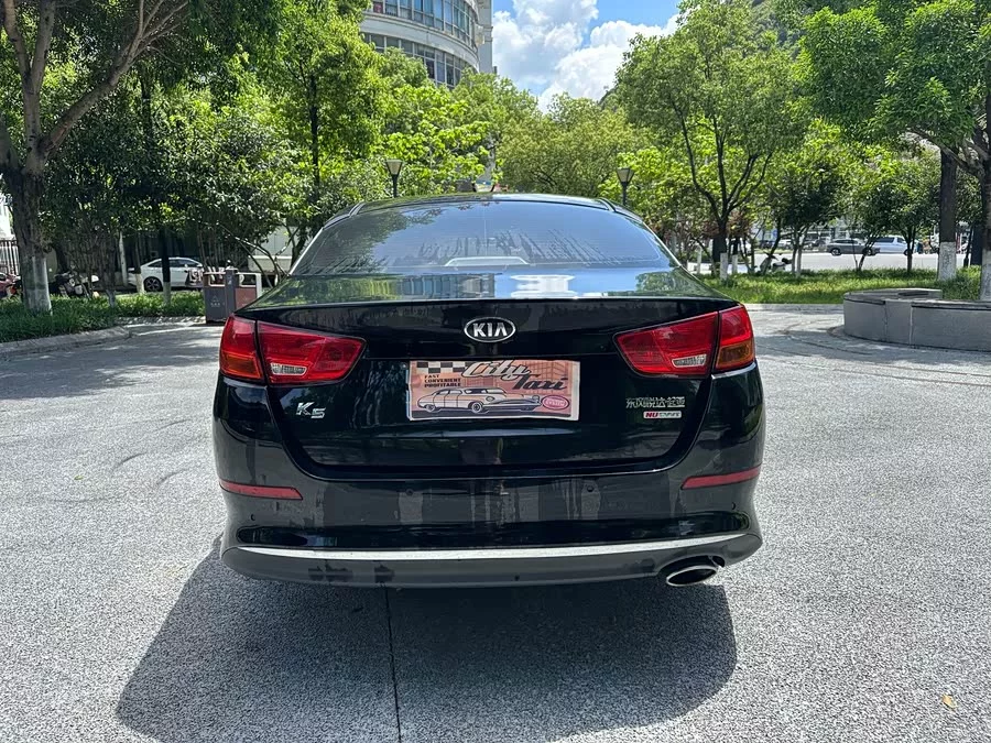 Kia K5