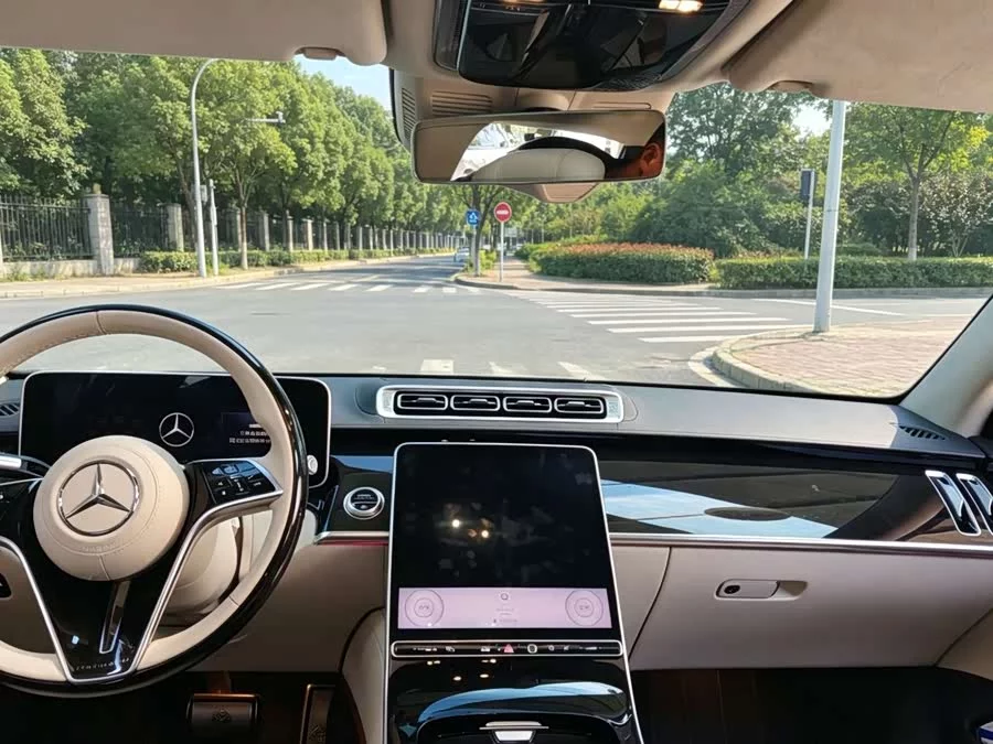 Mercedes Benz Maybach S-Class
