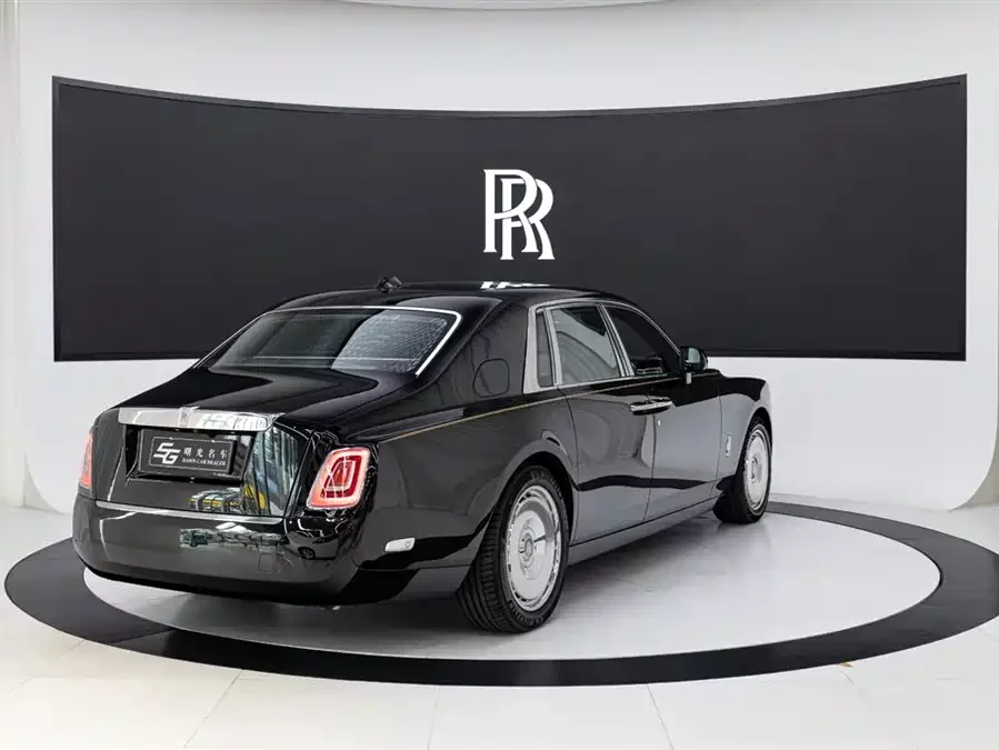 Rolls-Royce Phantom