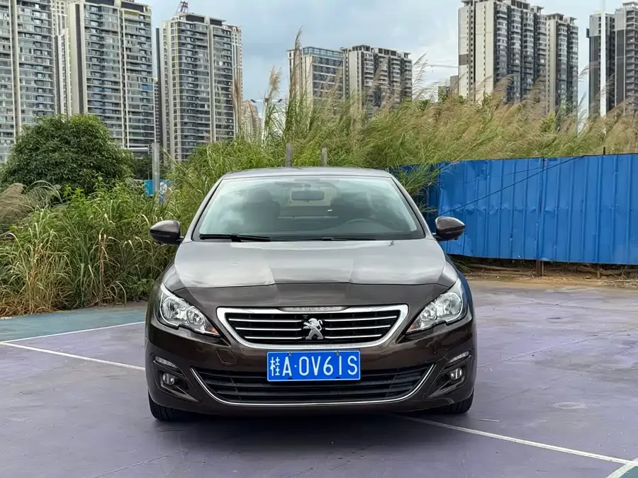 Peugeot 408