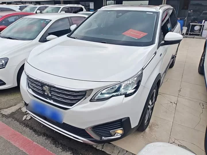 Peugeot 5008