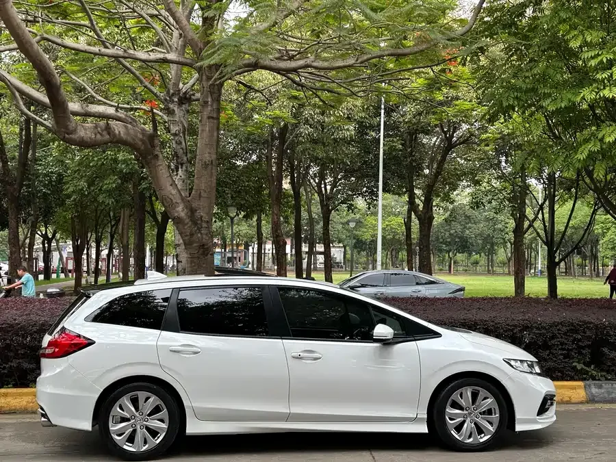 Honda Jade