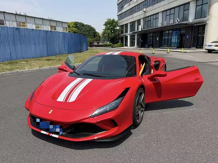 ferrari F8