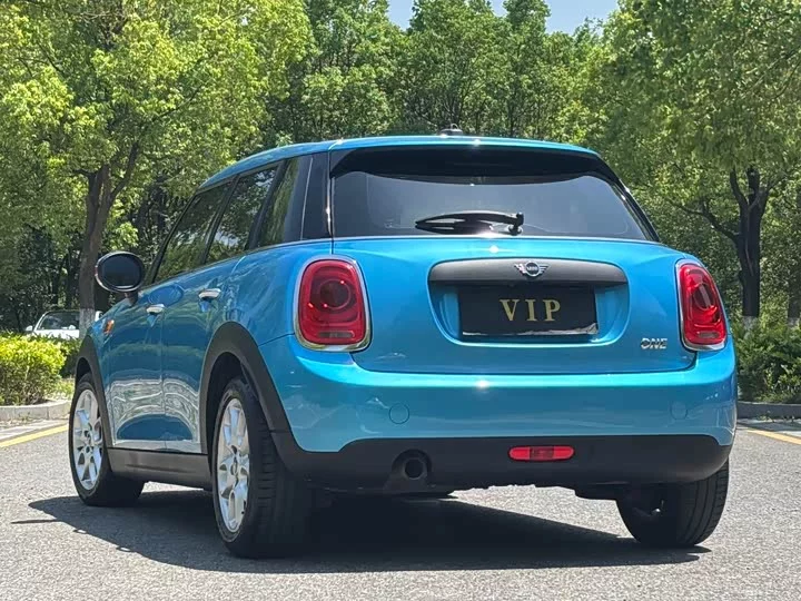 MINI 