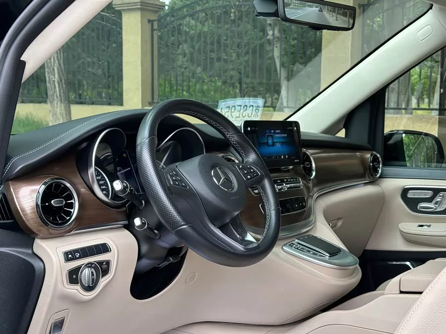 Mercedes Benz Class V