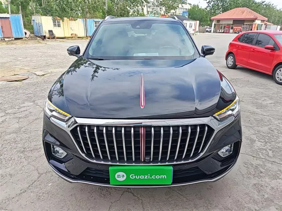 Hongqi HS5